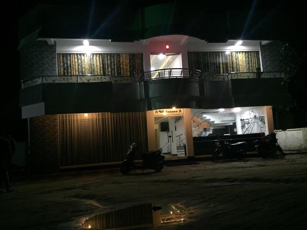 Mugal Beach Resort Alappuzha Eksteriør bilde